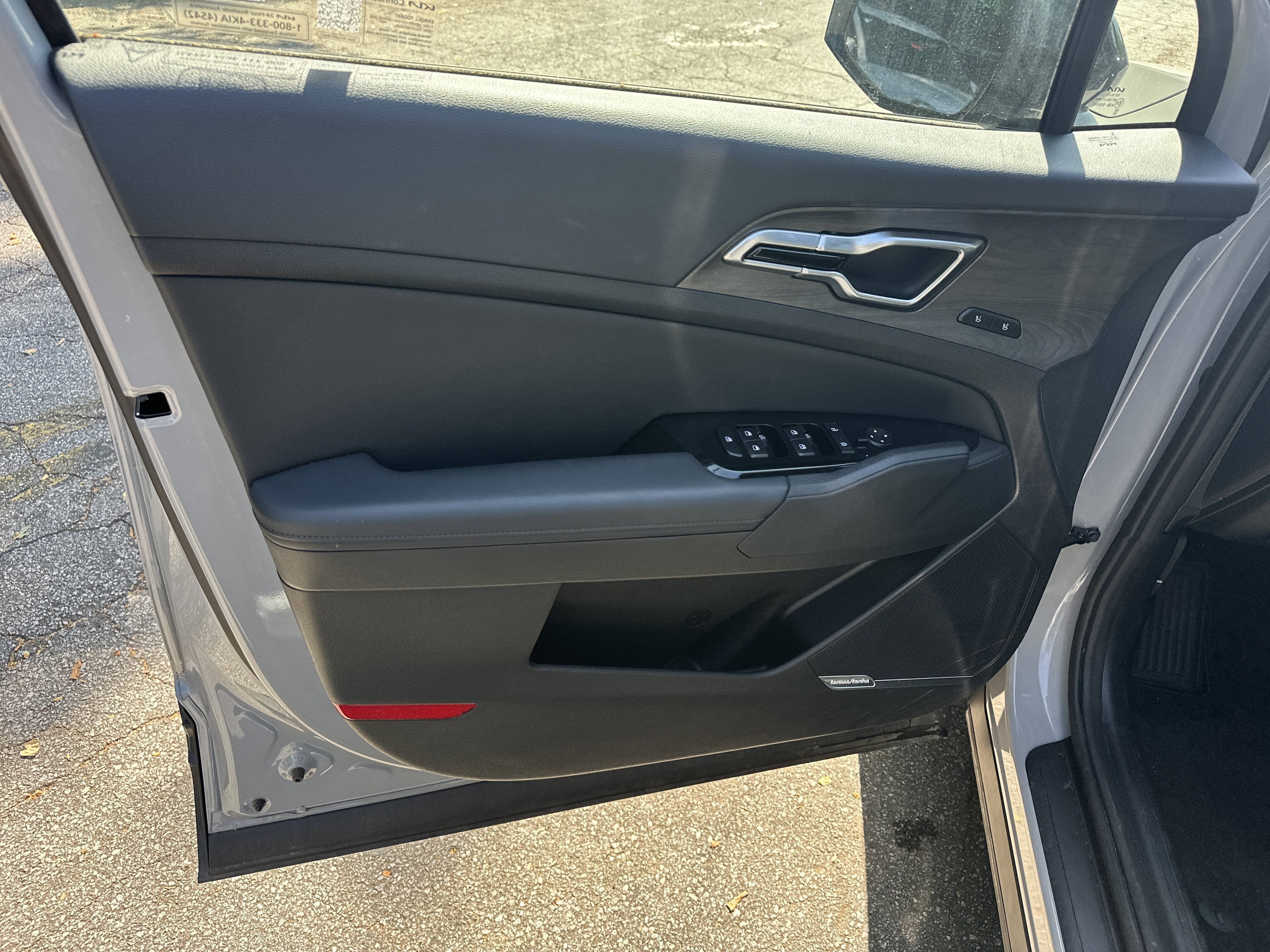 Used 2025 Wolf Gray/Ebony Black Roof Kia X-Pro image 11
