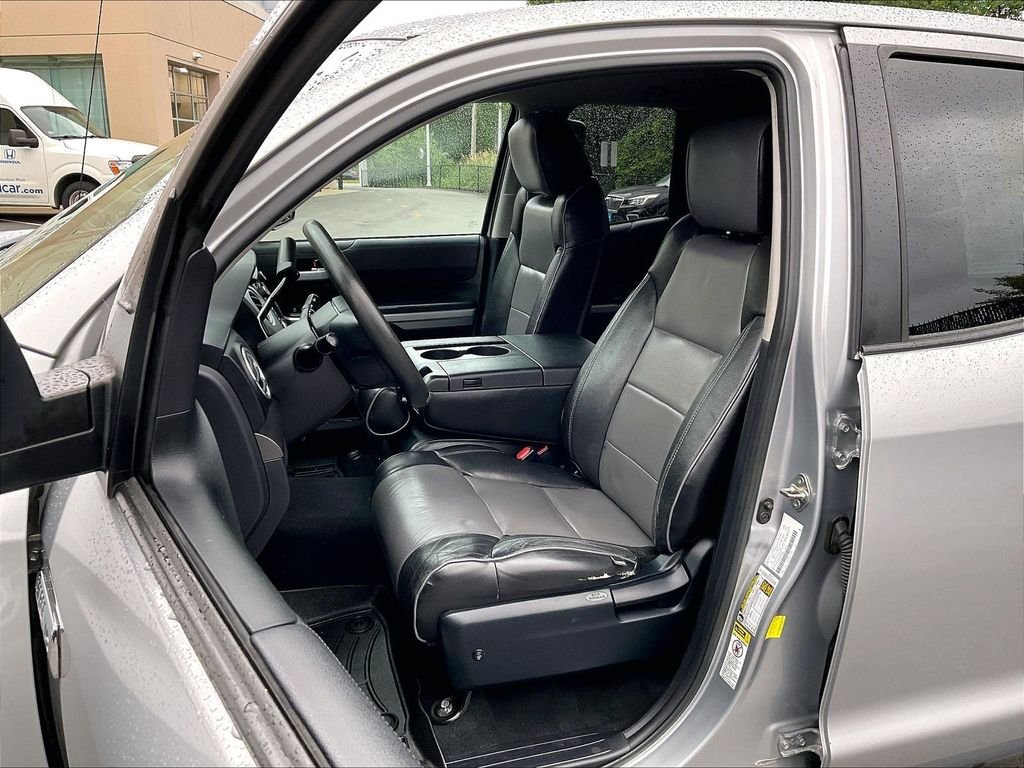 Used 2017 Silver Sky Metallic Toyota SR5 image 10