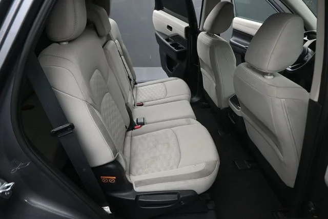 Used 2024 Gray Nissan SV image 16