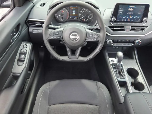 Used 2025 Black Nissan 2.5 S image 7