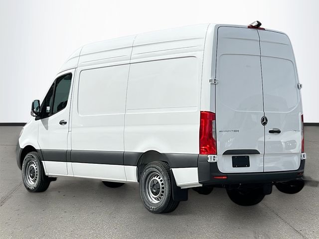 Used 2025 White Mercedes-Benz Cargo 144 WB image 5