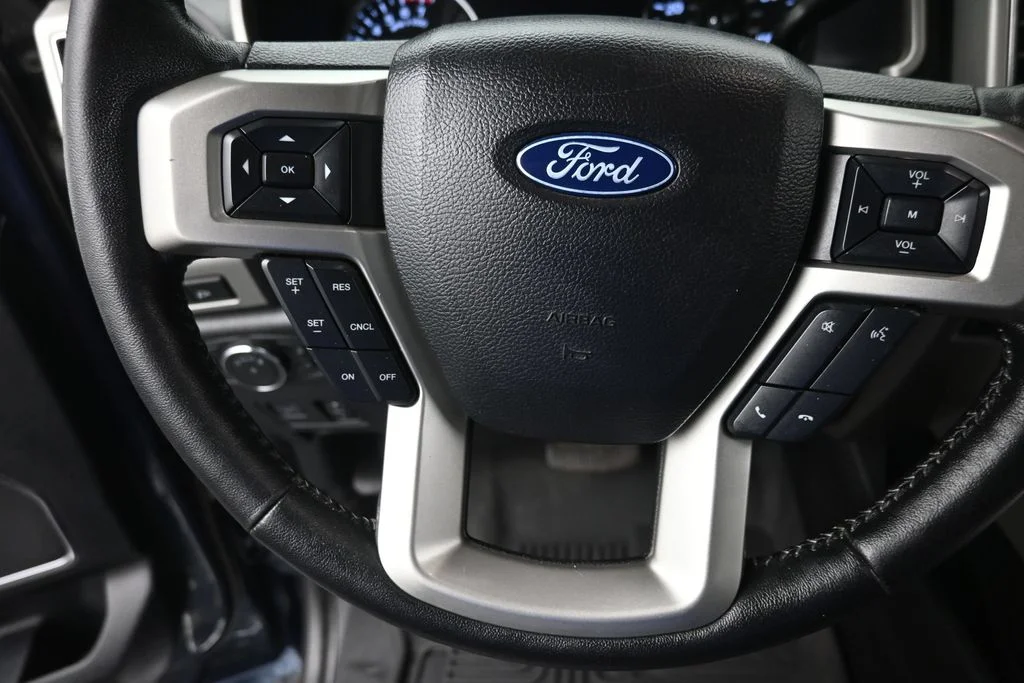 Certified Used 2020 Blue Ford Lariat image 19