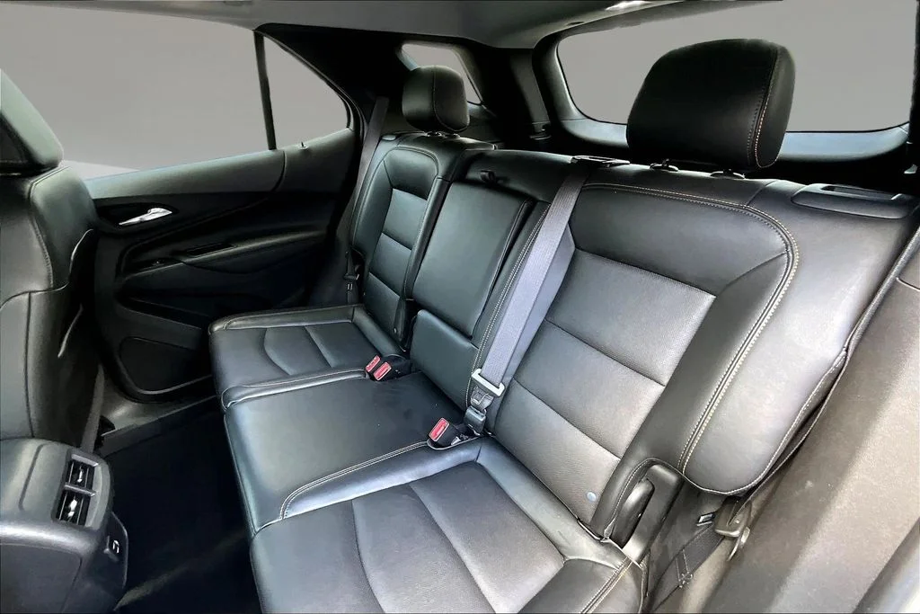 Used 2021 Summit White Chevrolet Premier image 21