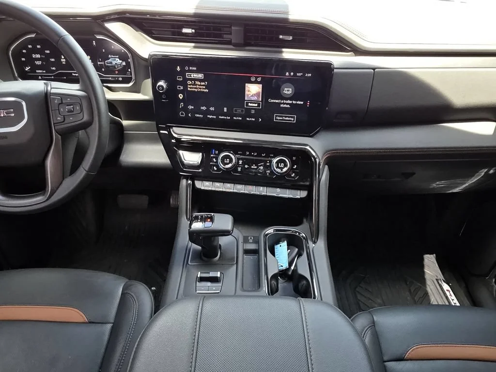 Used 2024 Summit White GMC AT4 image 17
