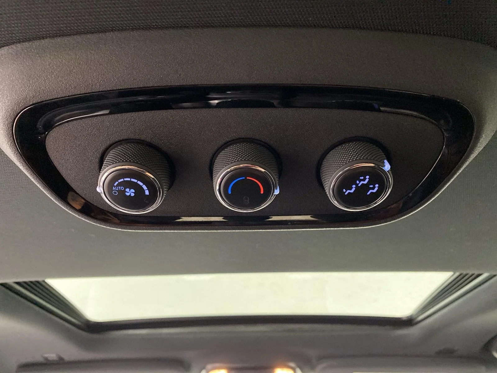 Used 2025 White Knuckle Dodge R/T image 30