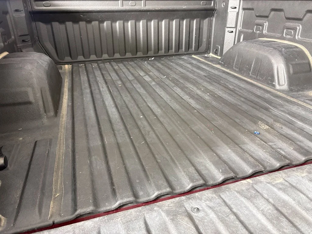 Used 2022 Red Chevrolet LT image 42