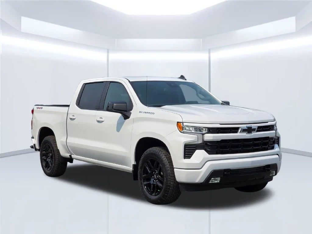 New 2026 White Chevrolet RST image 15