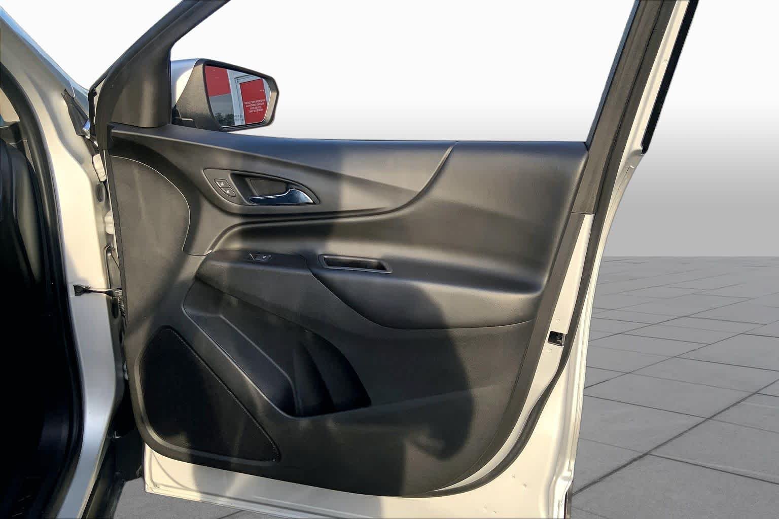 Used 2019 Silver Ice Metallic Chevrolet LT image 21