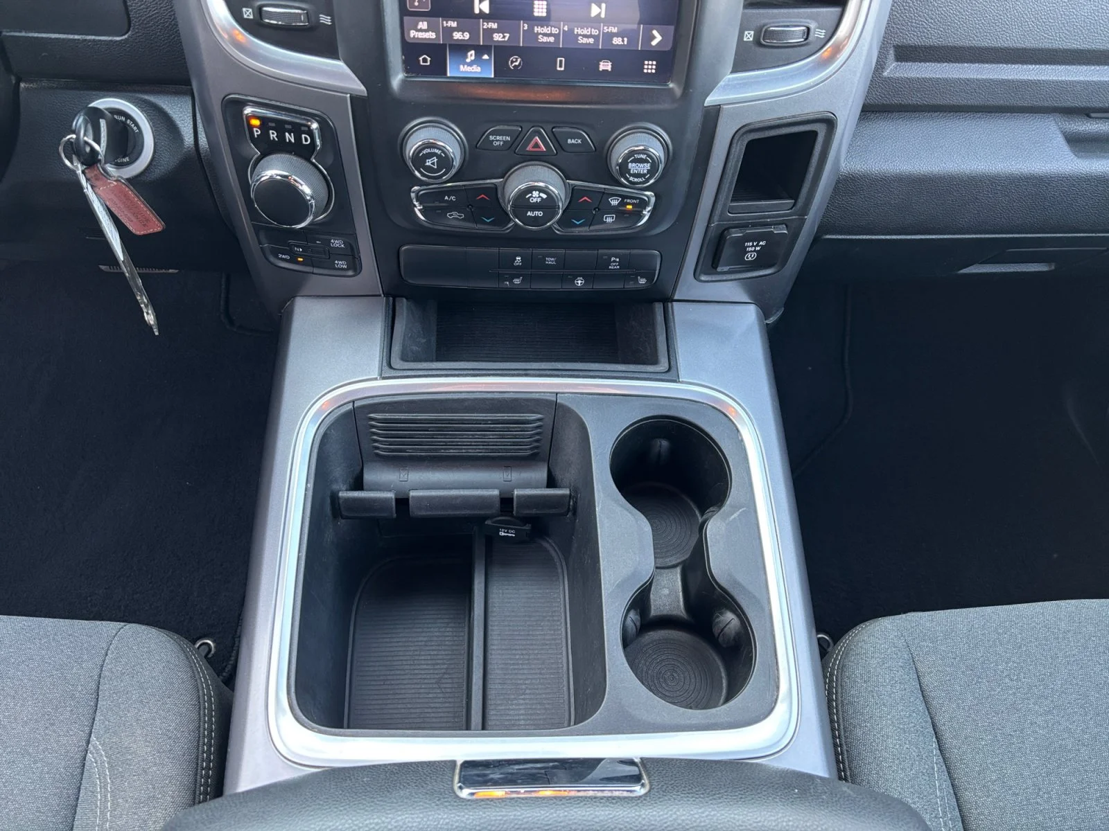 Used 2022 White Ram Warlock image 15