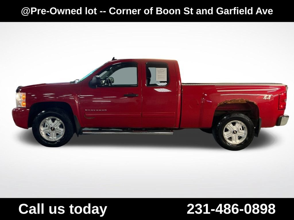 Used 2011 Chevrolet Silverado 1500 LT with VIN 1GCRKSE37BZ109635 for sale in Traverse City, MI