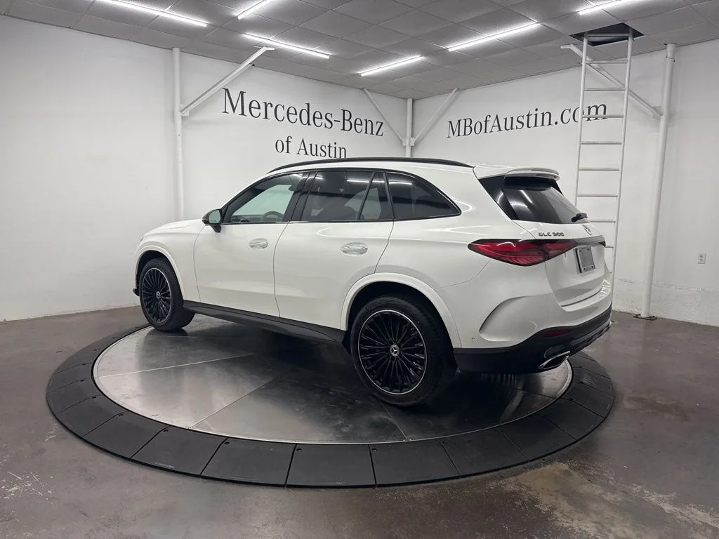 Used 2026 White Mercedes-Benz GLC 300 image 5
