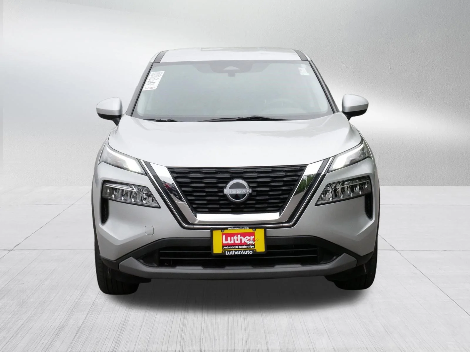 JN8BT3BB5PW485375