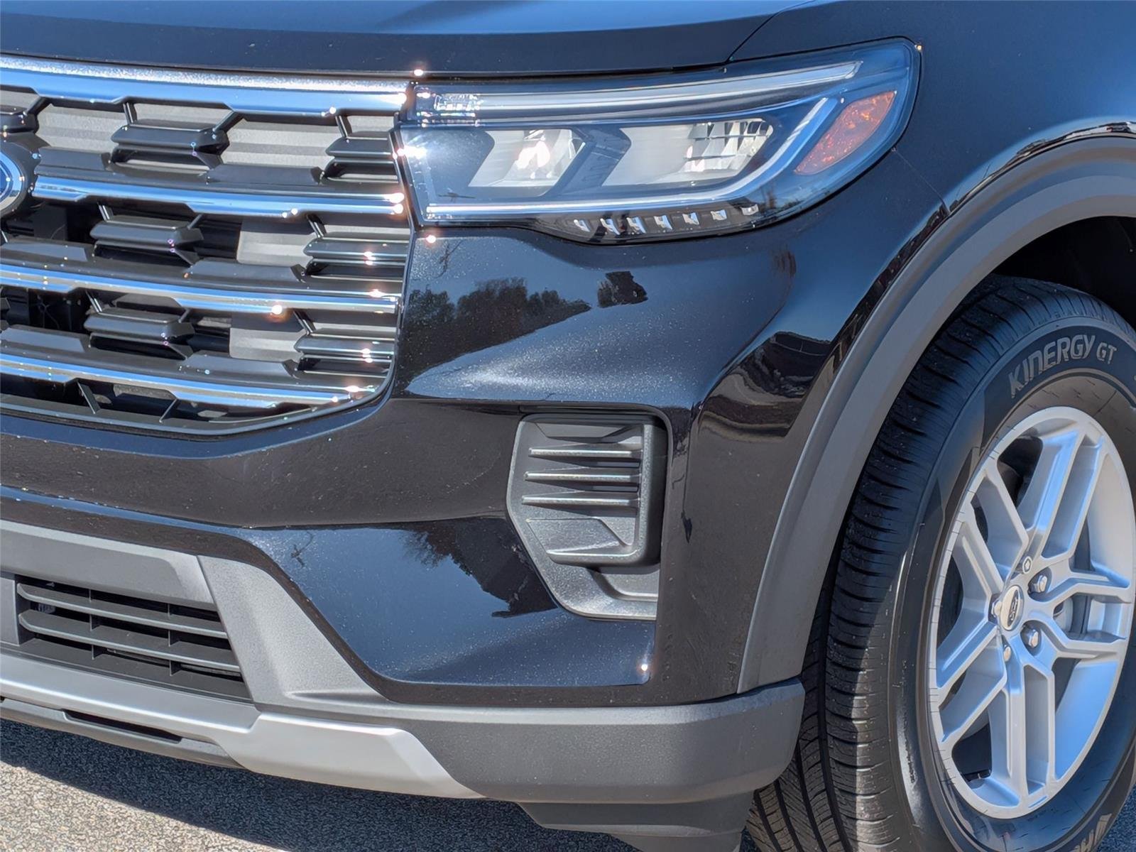 New 2026 Agate Black Metallic Ford Active image 2