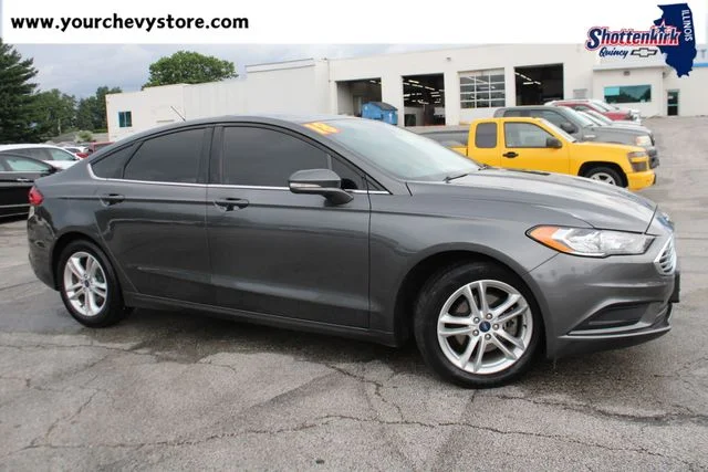 Used 2018 Gray Ford SE image 1