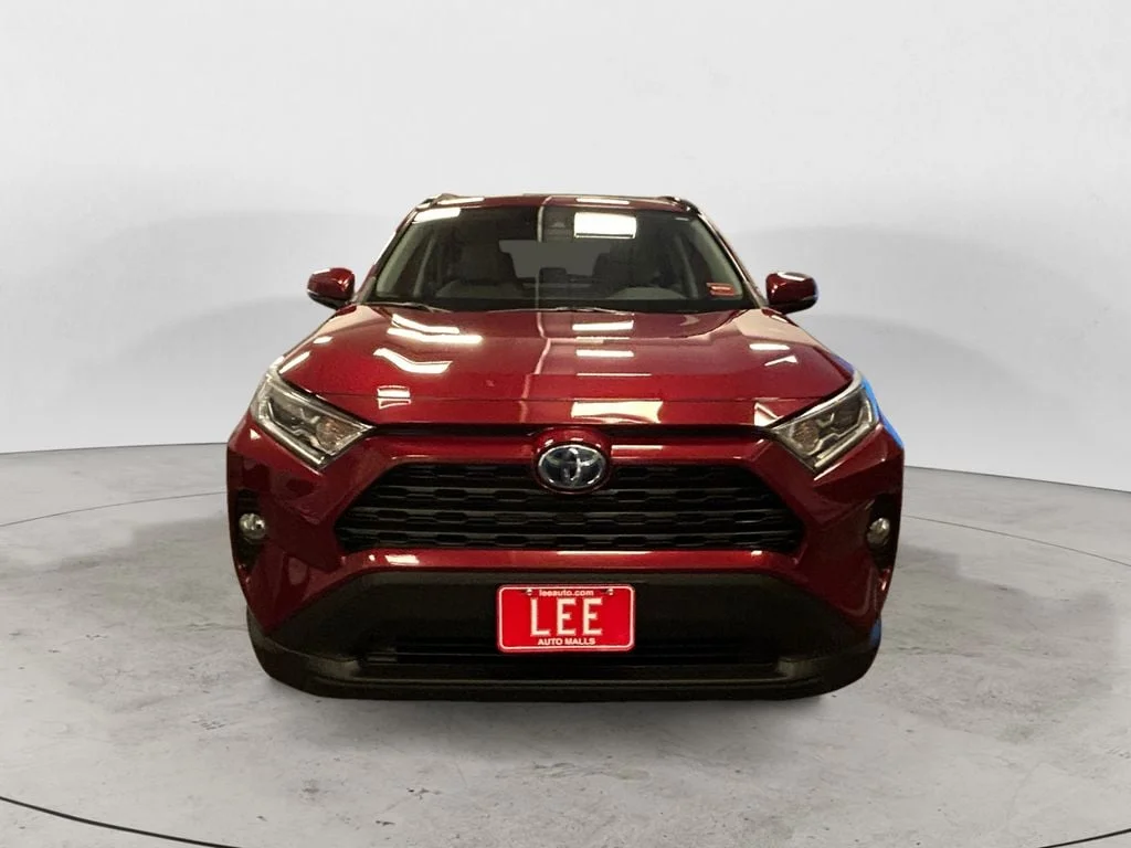 Used 2021 Pearl Toyota XLE Premium image 8