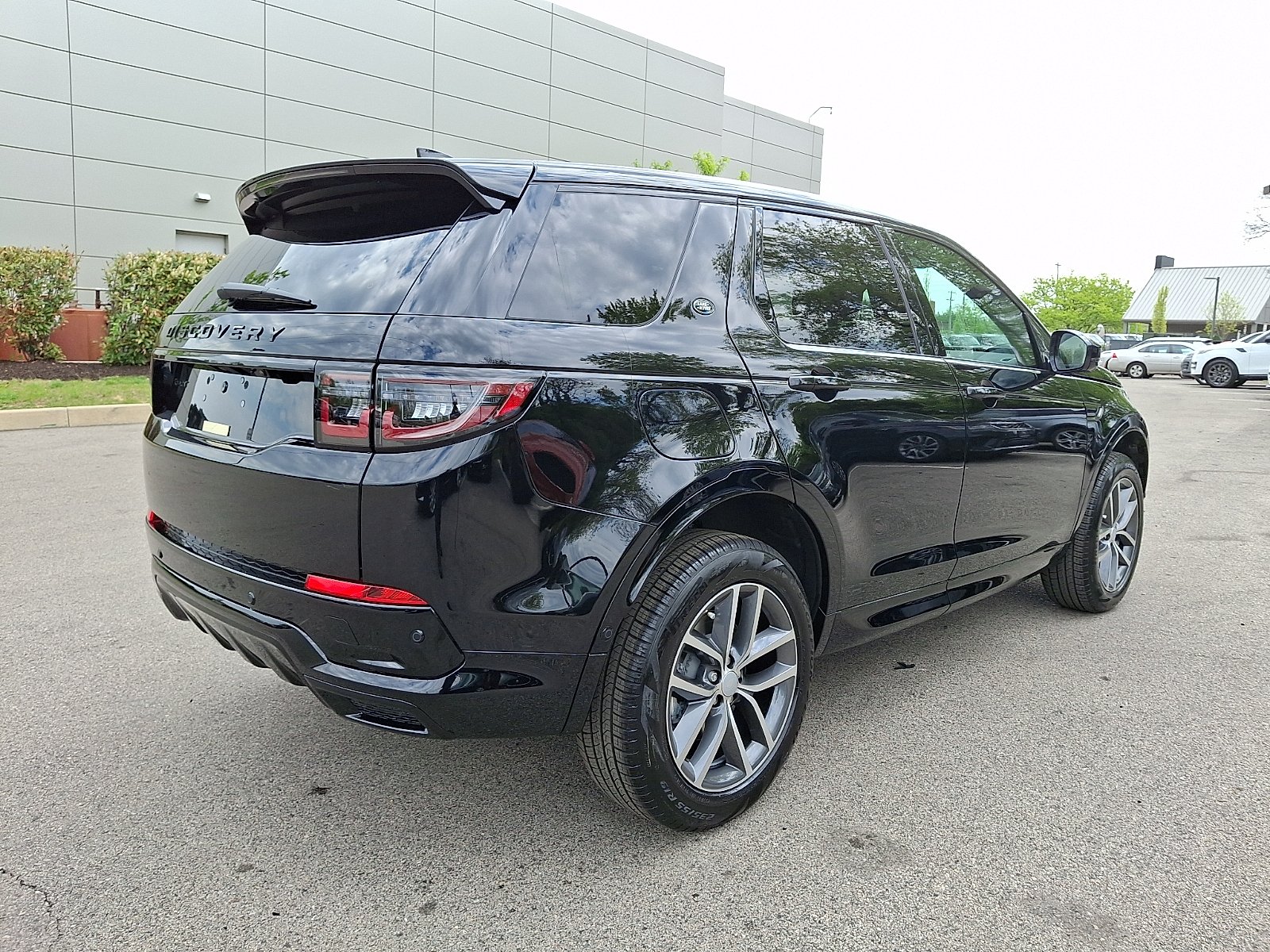 New 2026 Santorini Black Land Rover Landmark image 4