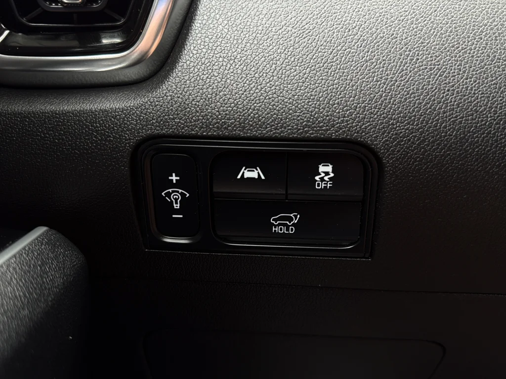 Used 2023 Wolf Gray Kia SX image 18