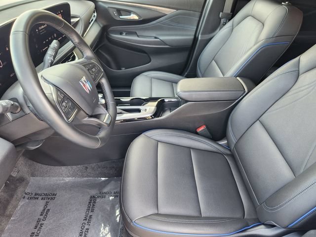 Used 2025 Summit White Buick Sport Touring image 4