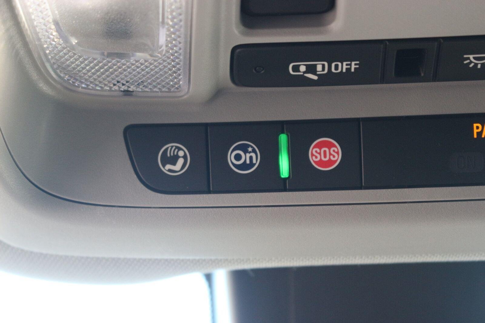 Used 2024 Riptide Metallic GMC AT4 image 34