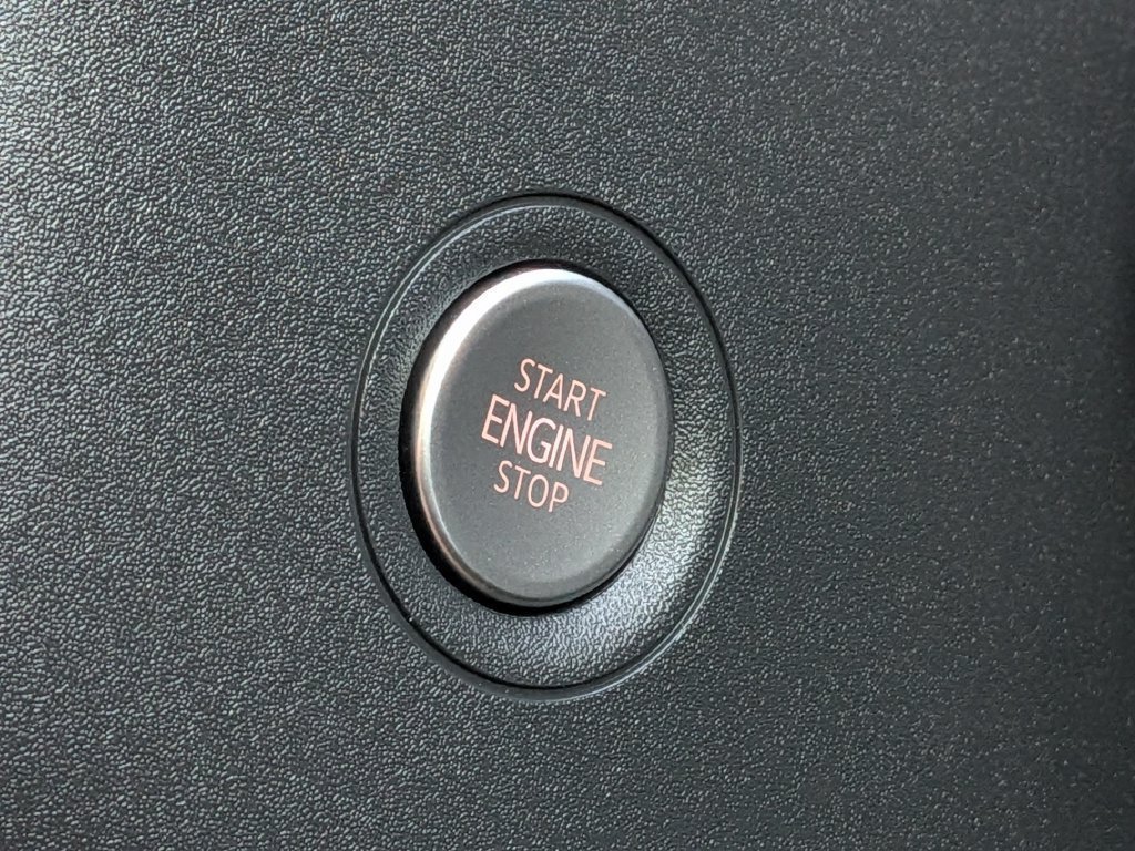 Used 2023 Black Volkswagen Pro S image 27