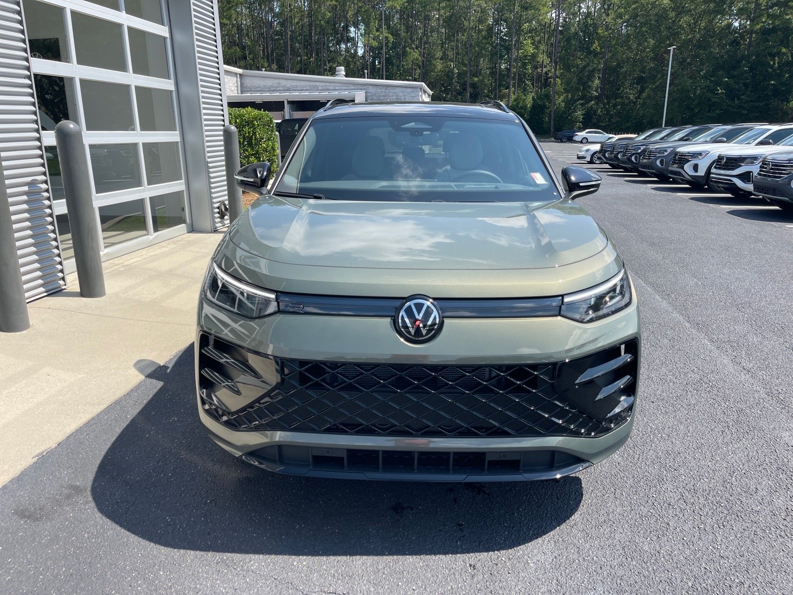 New 2026 Avocado Green W/ Deep Black Roof Volkswagen SE R-Line Black image 2