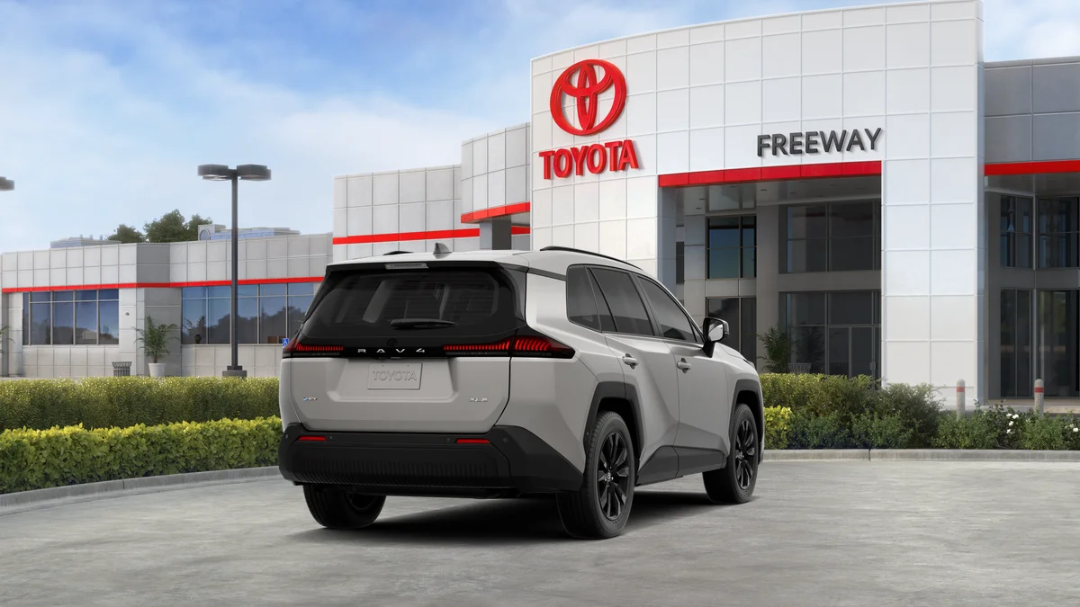 New 2026 Meteor Shower Toyota XLE Premium image 17