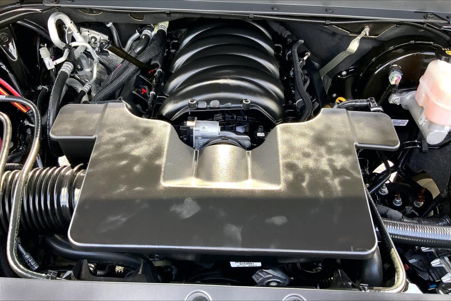 Used 2020 Smokey Quartz Metallic GMC SLT image 32