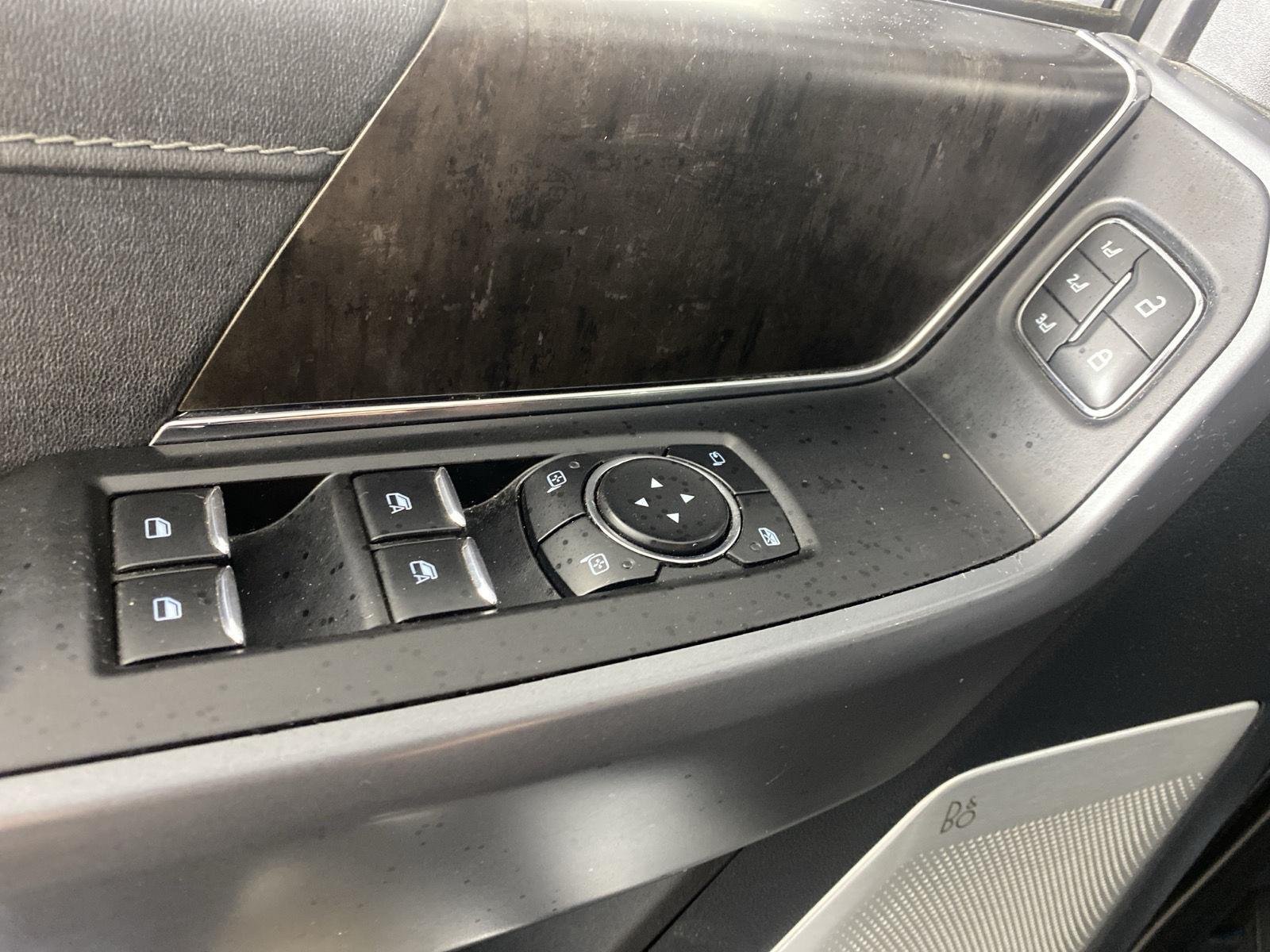 Used 2021 Iconic Silver Ford LARIAT image 12