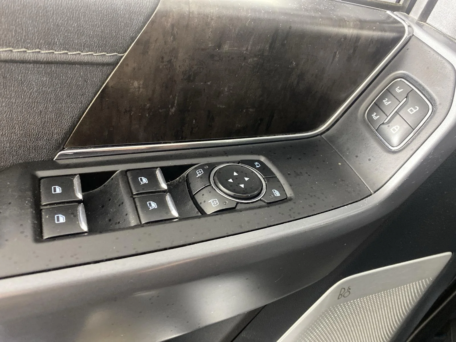 Used 2021 Iconic Silver Ford LARIAT image 12