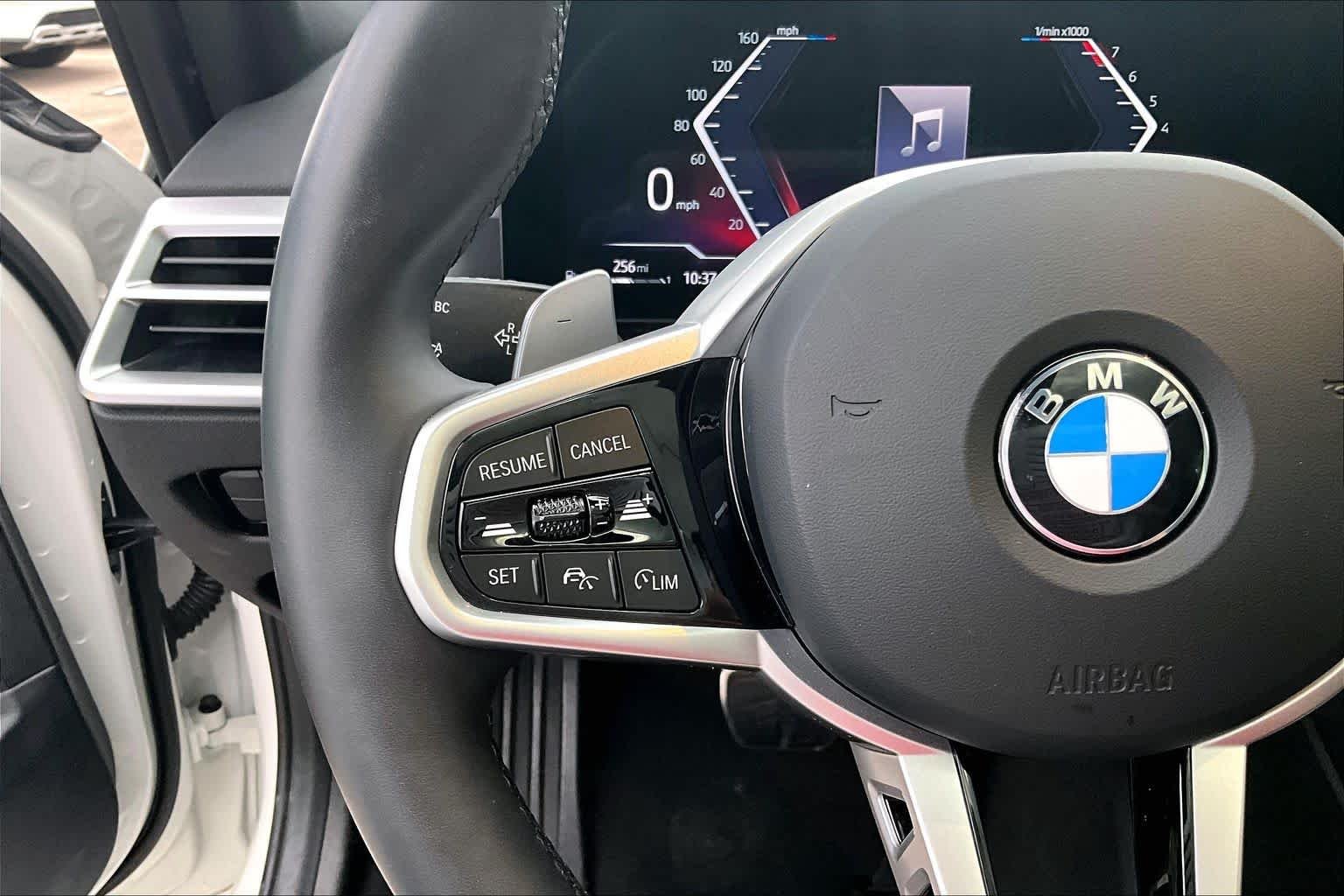 Used 2025 Alpine White BMW 330i image 24