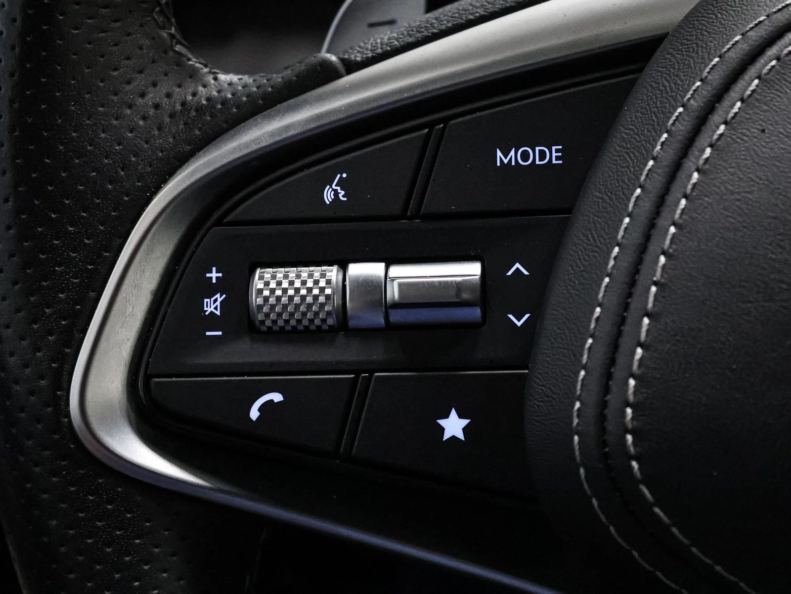 2024 GENESIS GV70 Sport - Photo 34