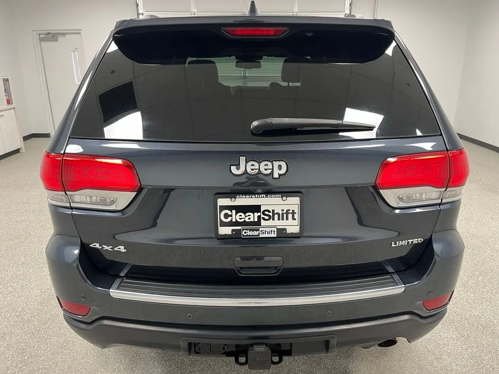 Used 2016 Gray Jeep Limited image 9