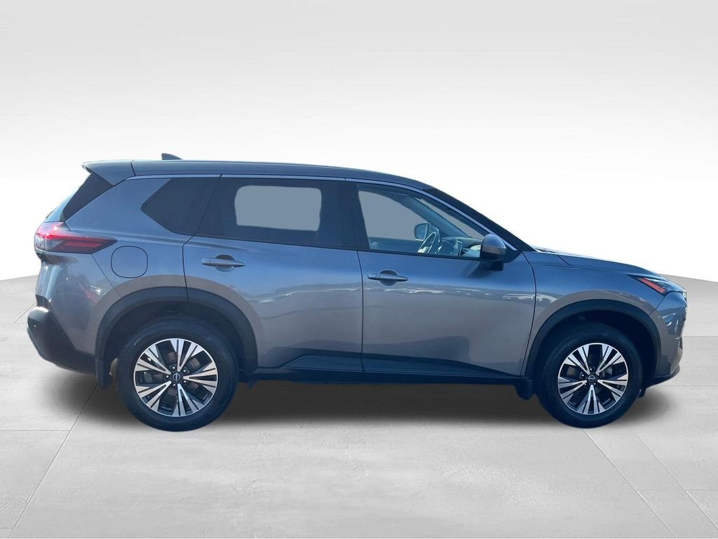 Used 2023 Gray Nissan SV image 6