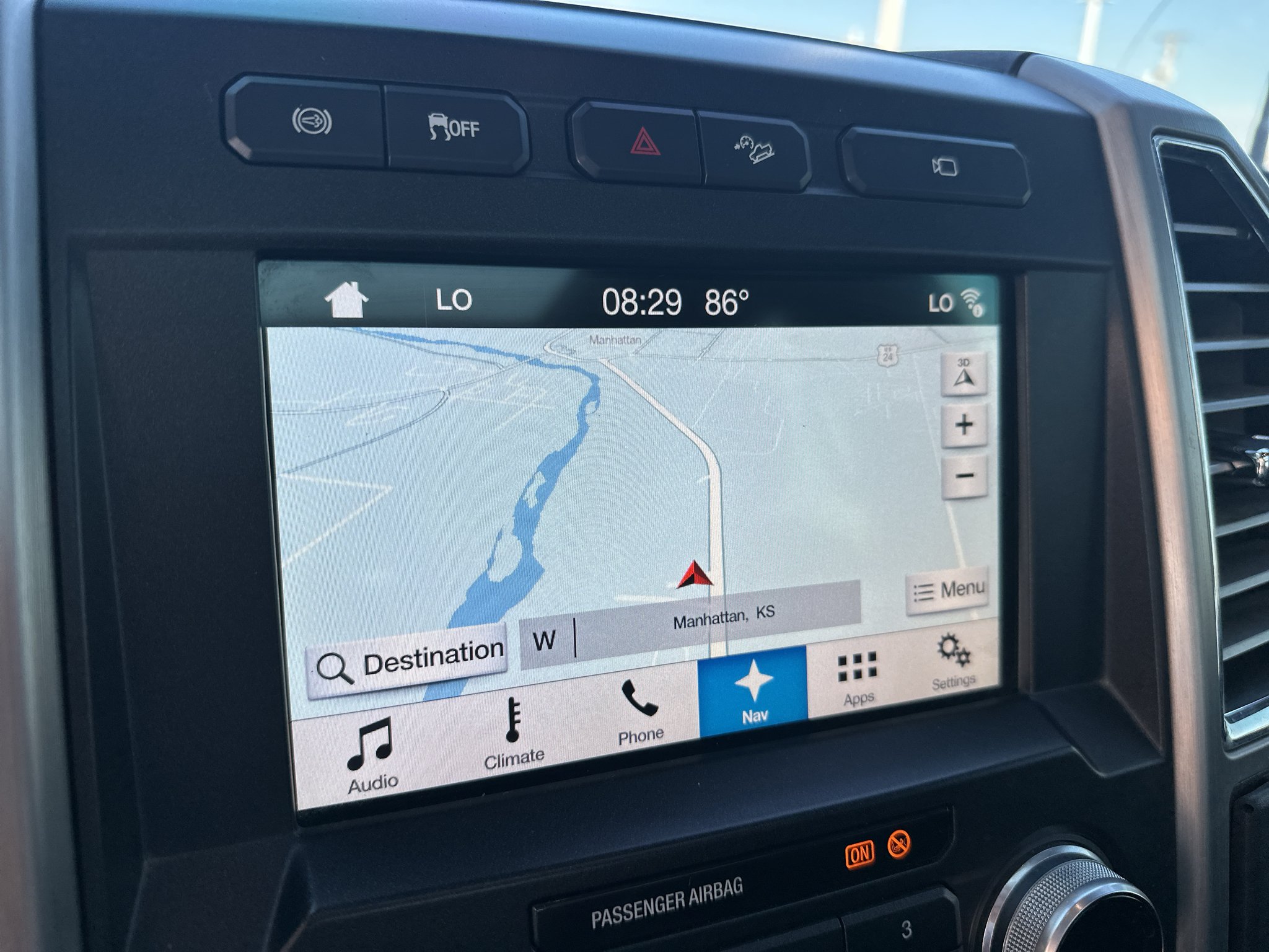 Used 2017 Magnetic Metallic Ford Platinum image 26