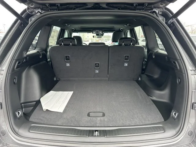 New 2026 Baltic Gray Metallic Clear-Coat Exterior Paint Jeep Laredo Altitude image 13