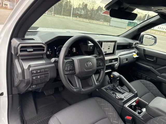 2026 Toyota Tacoma SR5 - Photo 12