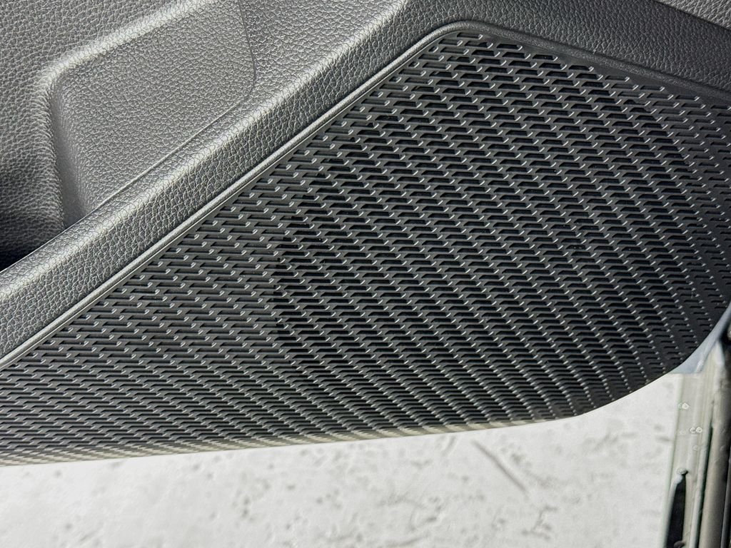 New 2026 Urban Gray Pearl Honda Touring image 28