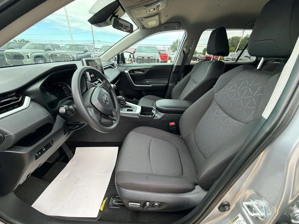 Used 2024 Silver Sky Metallic Toyota XLE image 9