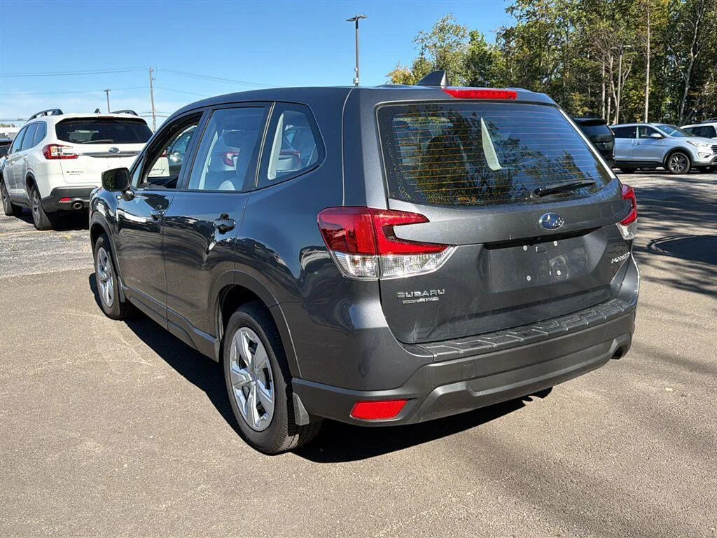 Used 2023 Magnetite Gray Metallic Subaru  image 10