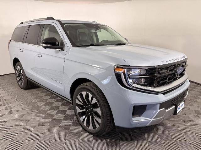 New 2026 Glacier Gray Metallic Tri-Coat Ford Platinum® image 57