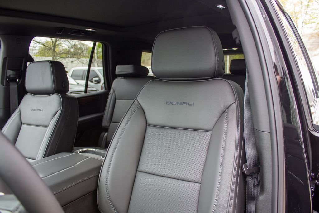Used 2026 Black GMC Denali image 12