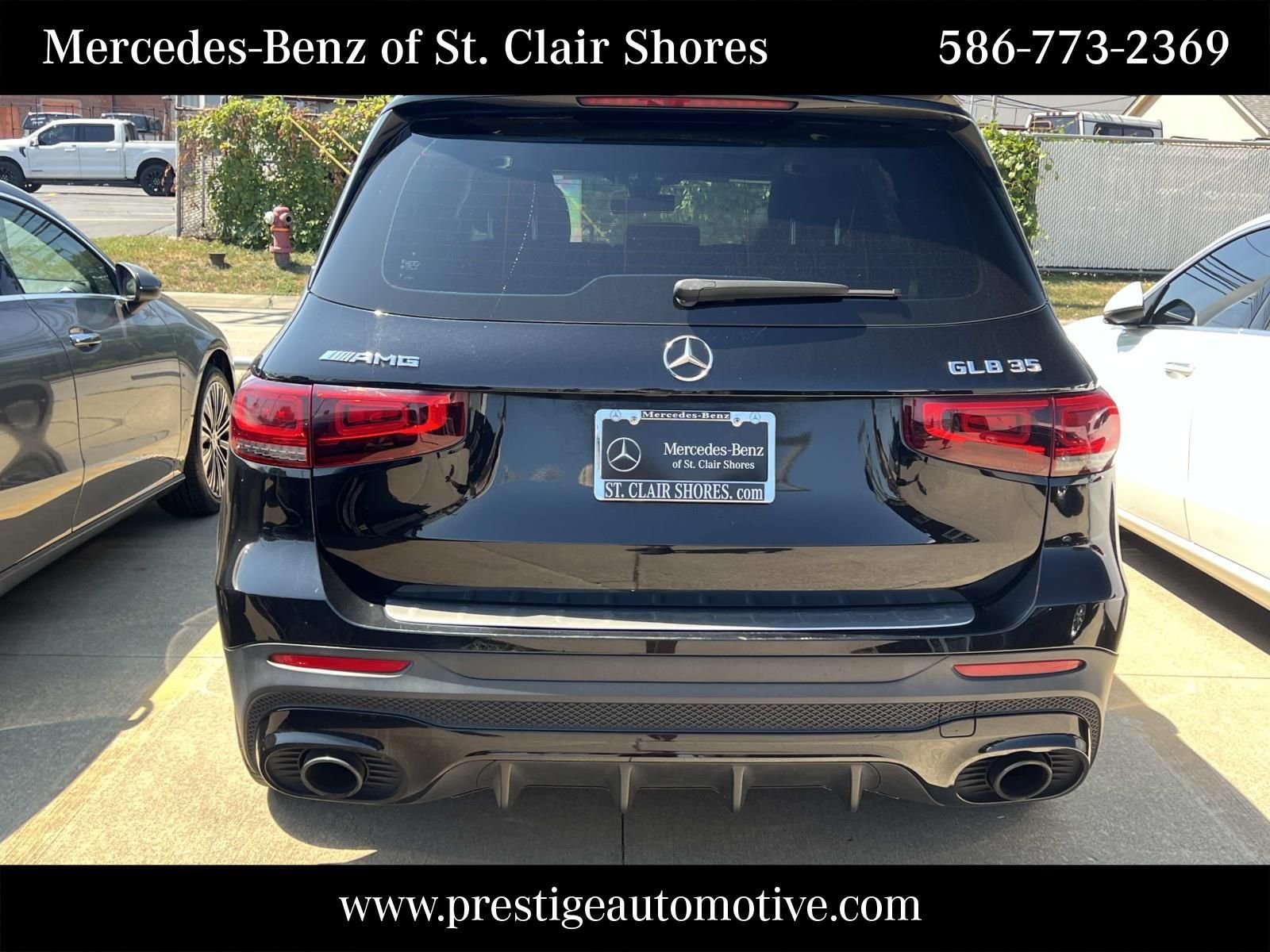 Used 2021  Mercedes-Benz GLB 35 AMG® image 5