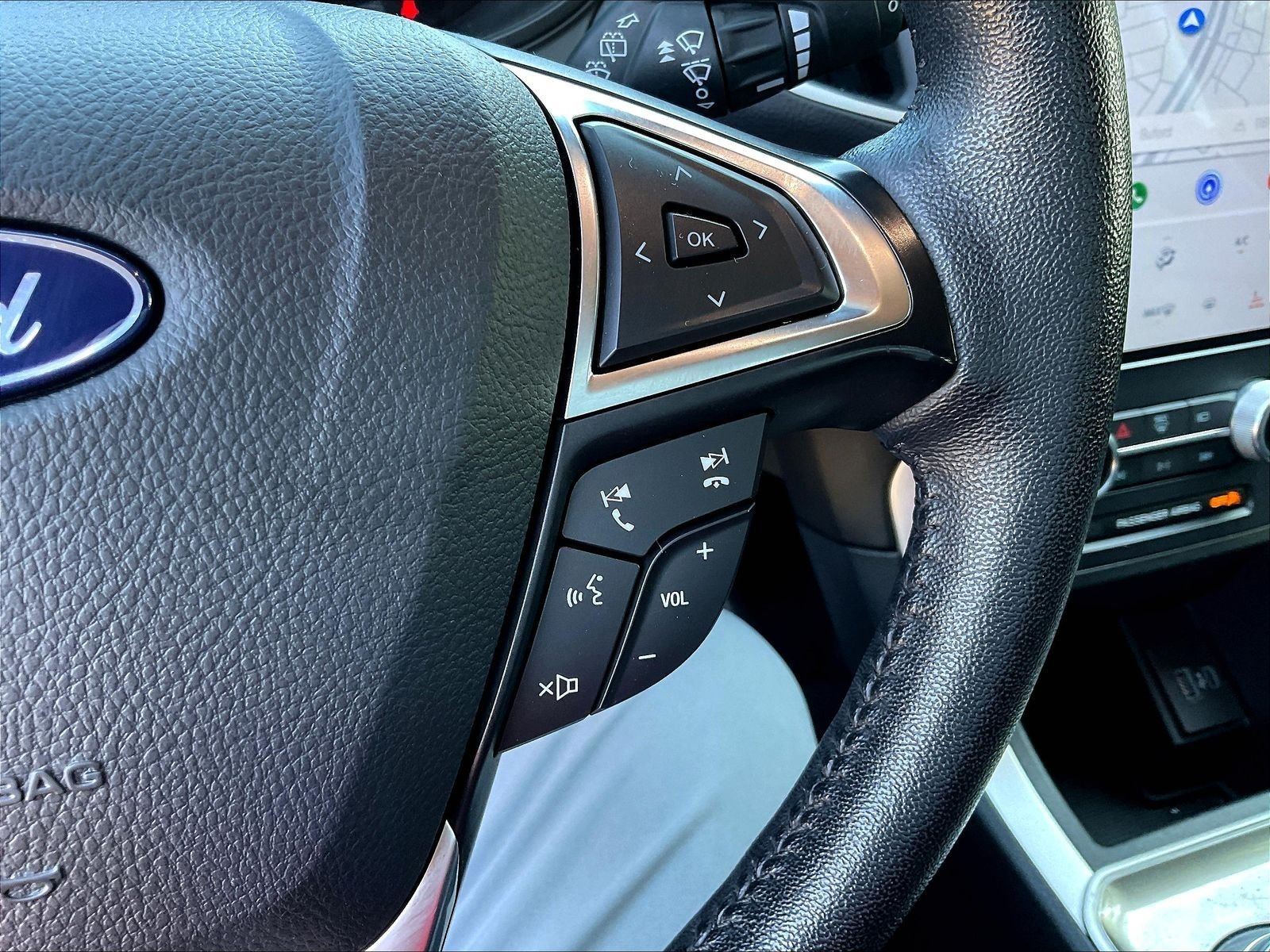 Used 2024 Gray Ford SEL image 13