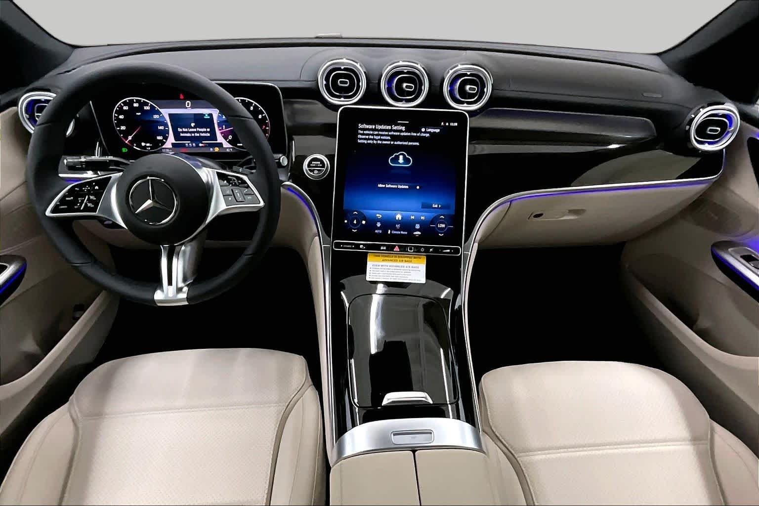 New 2026 Polar White Mercedes-Benz GLC 300 image 5