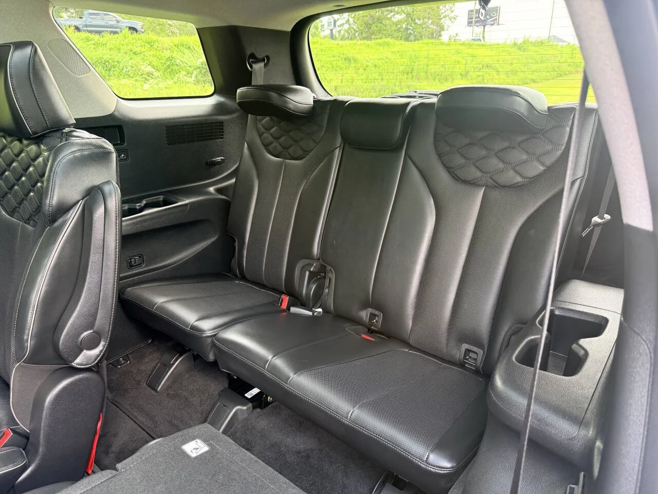 Used 2021 Gray Hyundai Limited 4dr SUV image 32