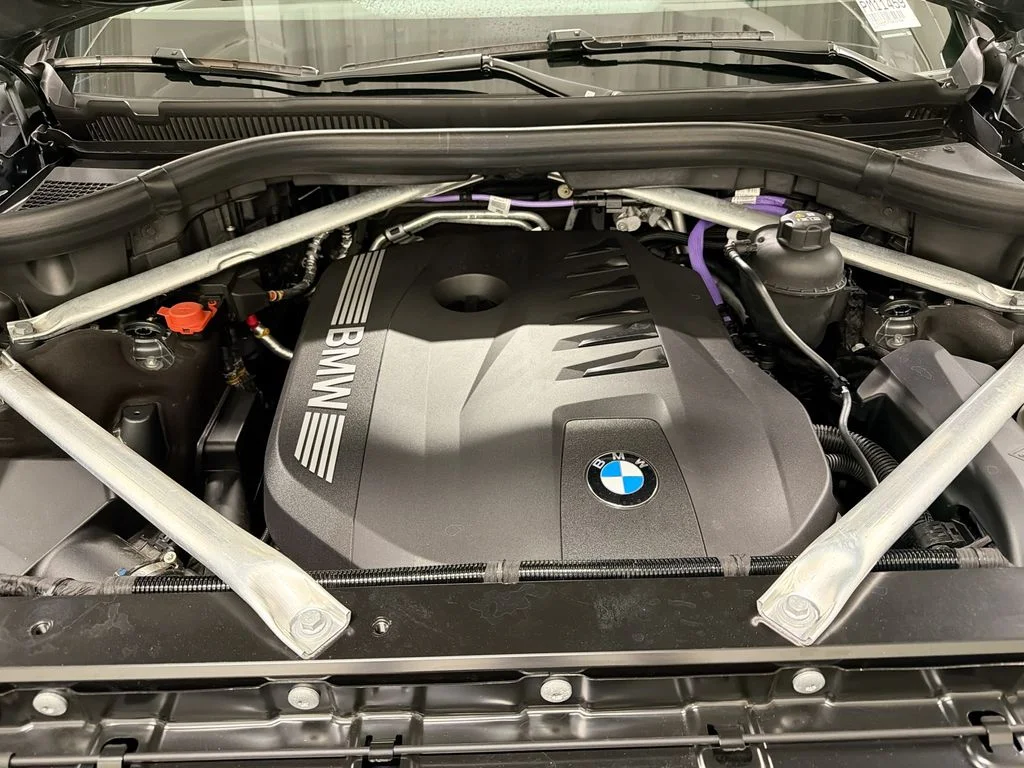 Used 2026 Gray Metallic BMW xDrive40i image 31