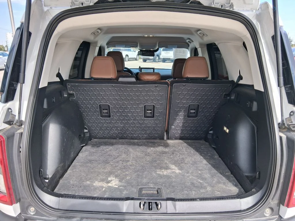 Used 2023 White Ford Outer Banks image 6