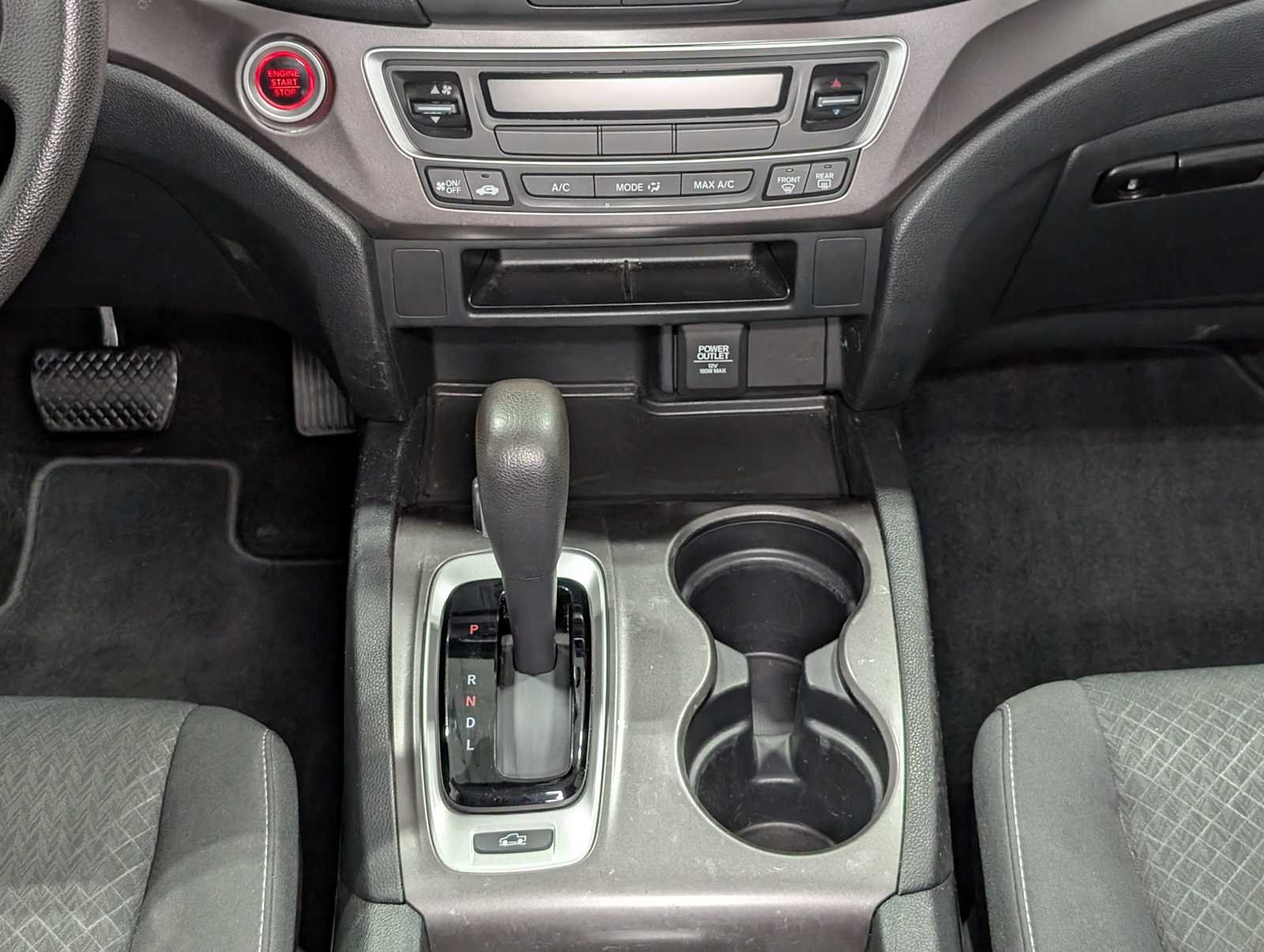 Used 2017 Lunar Silver Metallic Honda RT image 18