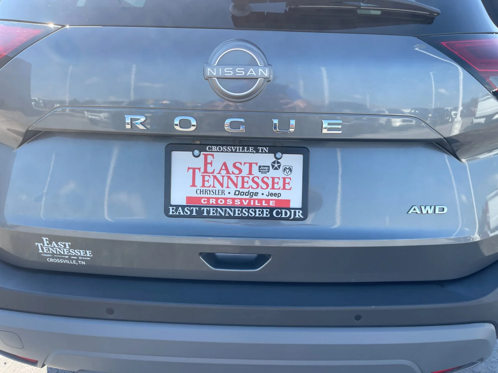 Used 2023 Gray Nissan S image 33