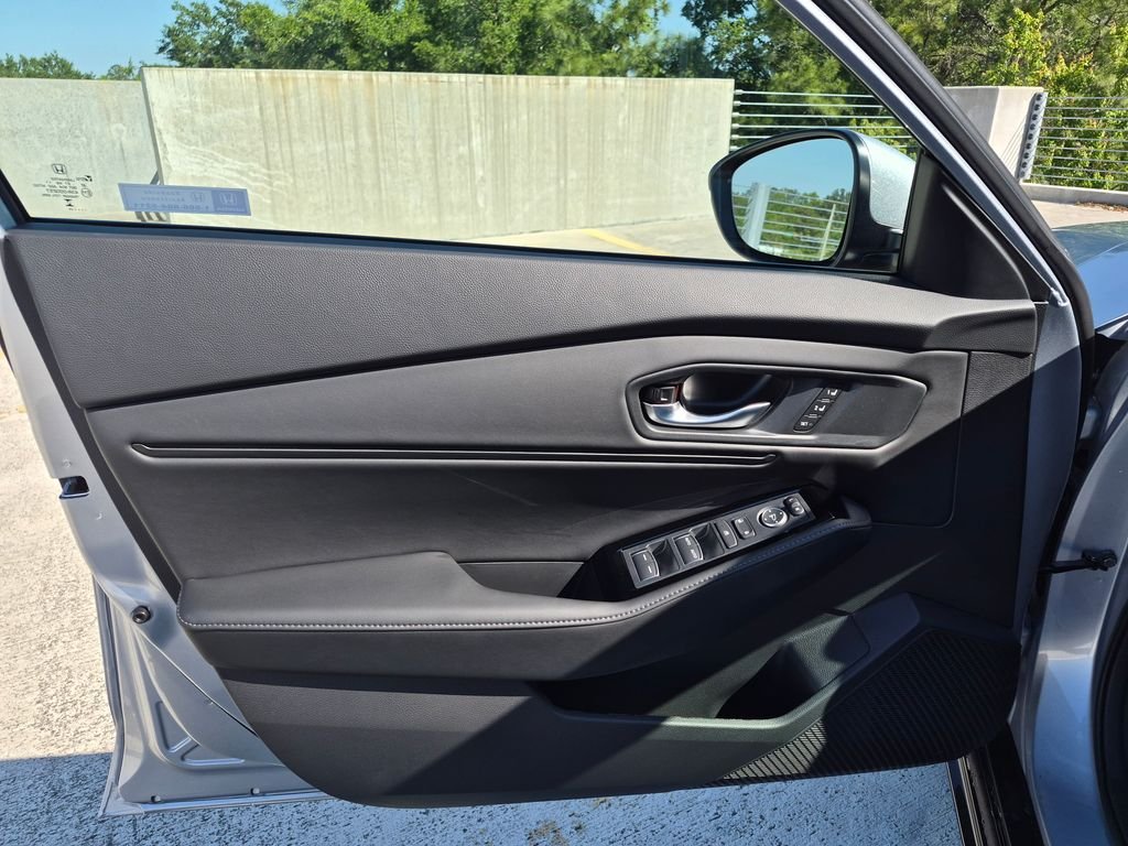 New 2026 Solar Silver Metallic Honda Touring image 16